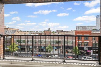 1036 Lake St in Oak Park, IL - Building Photo - Building Photo