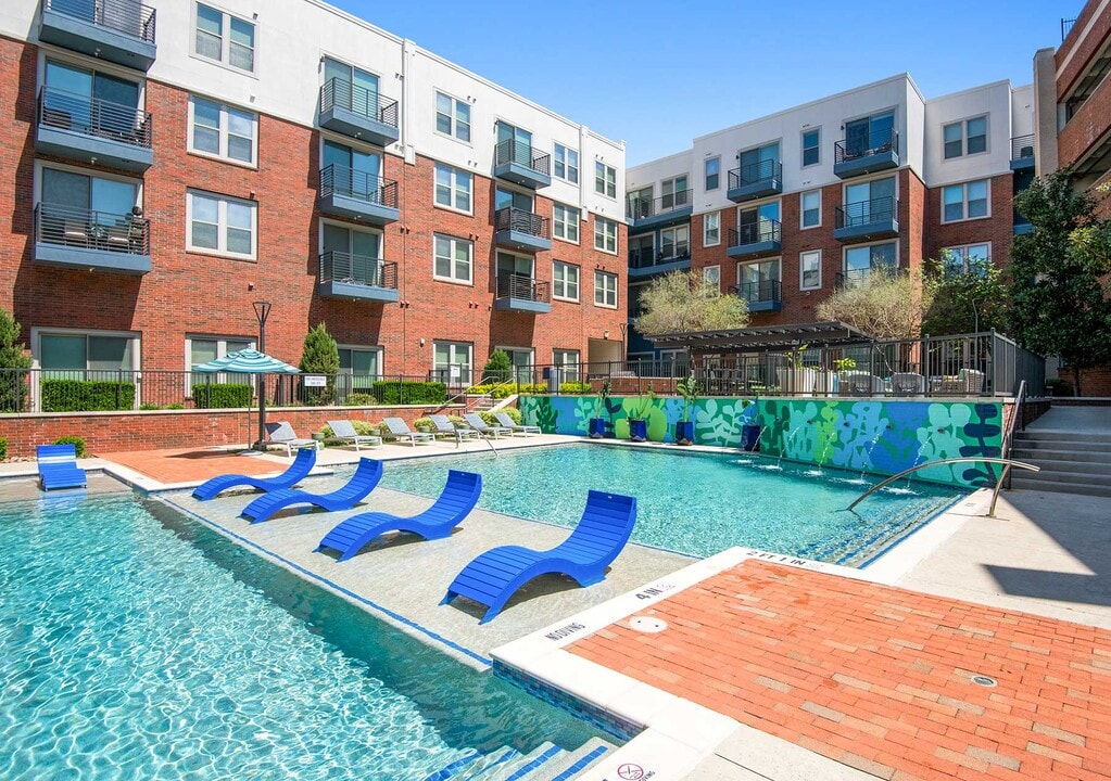 Central Square at Frisco in Frisco, TX - Building Photo