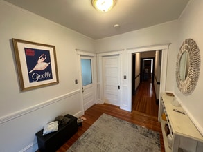 51 Ibbetson St, Unit 3 in Somerville, MA - Foto de edificio - Building Photo