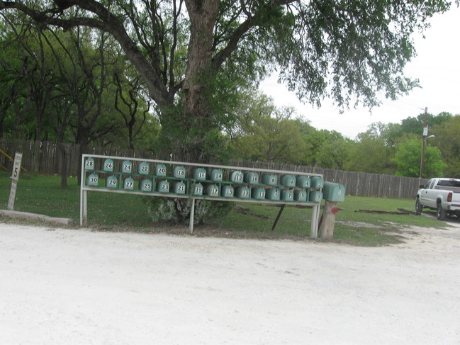 Majestic Oaks Manor in Spring Branch, TX - Building Photo - Building Photo