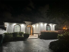 11845 SW 3rd St in Miami, FL - Building Photo - Building Photo