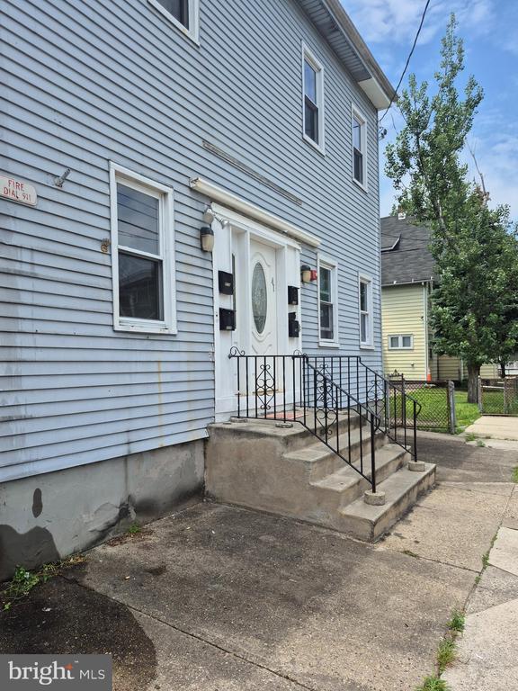 414 Powell St in Gloucester City, NJ - Building Photo - Building Photo