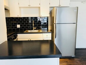 WSP Playa Palms Apartments LLC in Los Angeles, CA - Building Photo - Interior Photo