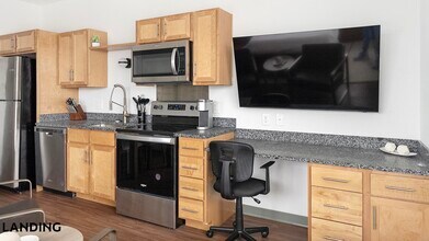 302 13th St S, Unit 502 in Birmingham, AL - Building Photo - Building Photo