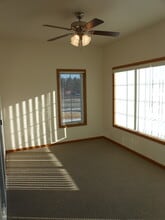 1323 Main Ave S, Unit 1232 in Brookings, SD - Foto de edificio - Building Photo