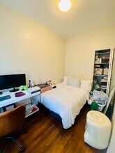 2246 W Armitage Ave, Unit 3F in Chicago, IL - Building Photo - Building Photo