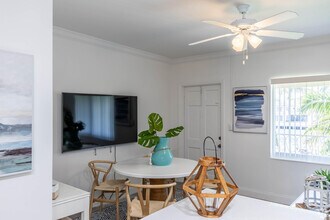 1035 Spanish River Rd-Unit -115 in Boca Raton, FL - Building Photo - Building Photo