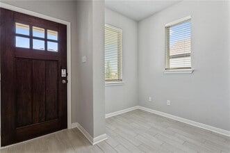 121 Unforgiven Ln, Unit B in Jarrell, TX - Building Photo - Building Photo