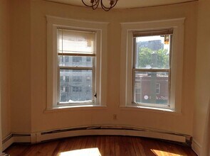 20 S Huntington Ave, Unit AL-1 in Boston, MA - Foto de edificio - Building Photo