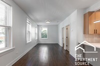 5609 N Hermitage Ave, Unit 2 in Chicago, IL - Building Photo - Building Photo