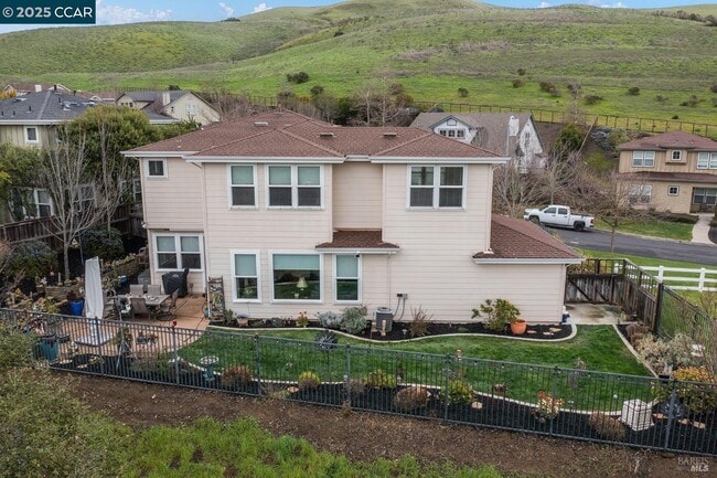 property at 2365 Lansdowne Pl