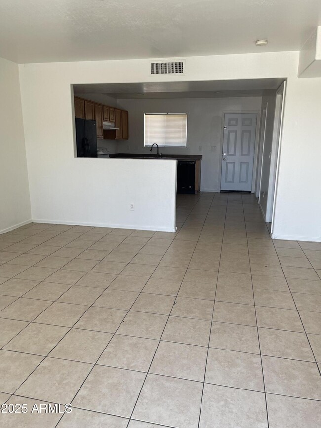 2526 W Ocotillo Rd in Phoenix, AZ - Building Photo - Building Photo
