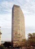 630 1st Ave, Unit Manhattan Place in New York, NY - Building Photo