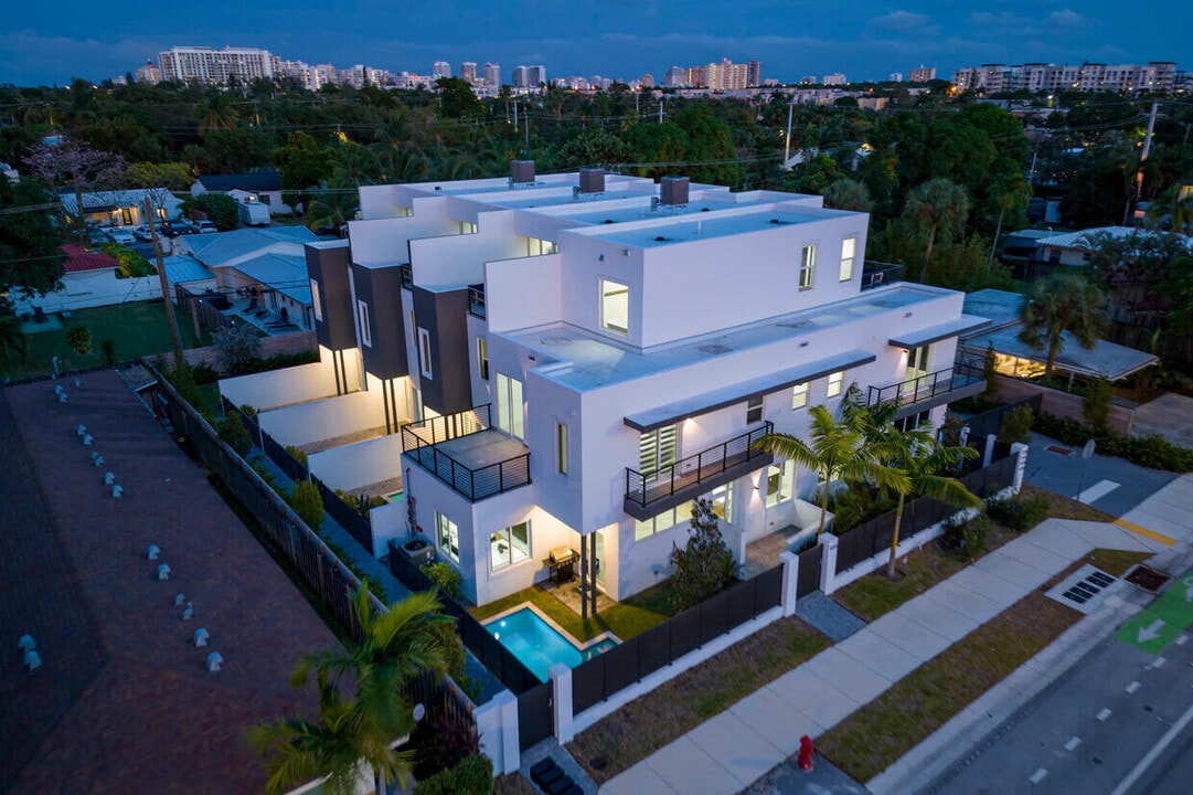 1220 NE 15th Ave in Fort Lauderdale, FL - Building Photo