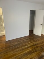 5853 Virginia Ave in Los Angeles, CA - Building Photo