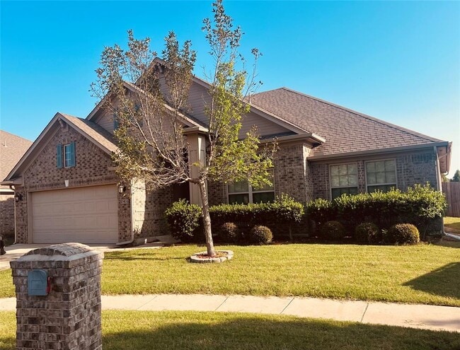 property at 2416 SW 135th St