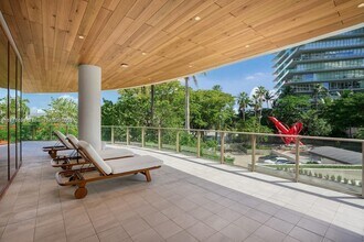 2655 S Bayshore Dr in Miami, FL - Foto de edificio - Building Photo