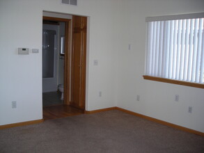 316 W Philip Ave in North Platte, NE - Foto de edificio - Building Photo
