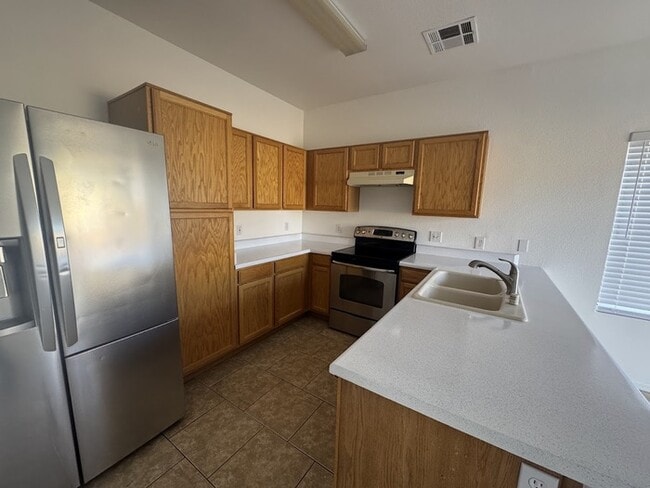 4060 E Melinda Ln in Phoenix, AZ - Building Photo - Building Photo