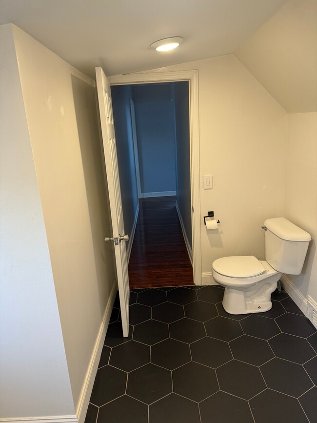 553 Elsmere St in Columbus, OH - Building Photo - Building Photo