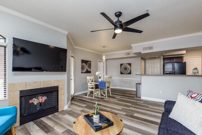 15095 N Thompson Peak Pkwy in Scottsdale, AZ - Building Photo - Building Photo