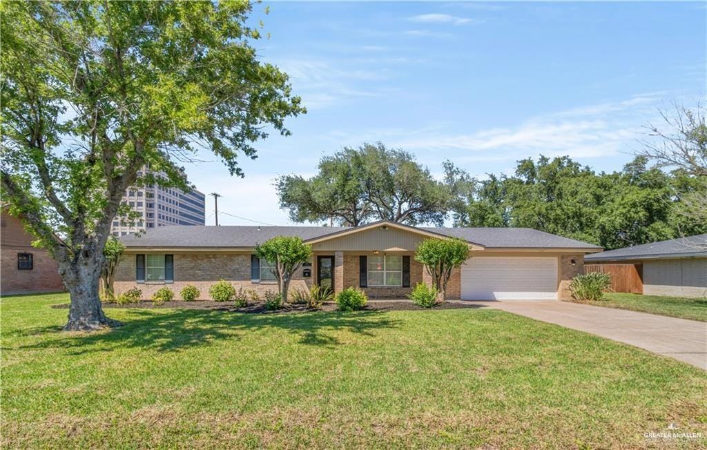 808 Kerria Ave in McAllen, TX - Building Photo