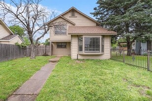 10359 Chelmsford Dr in Dallas, TX - Building Photo