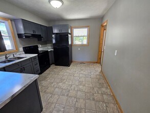 1357 Fogarty Dr in Junction City, KS - Building Photo - Building Photo