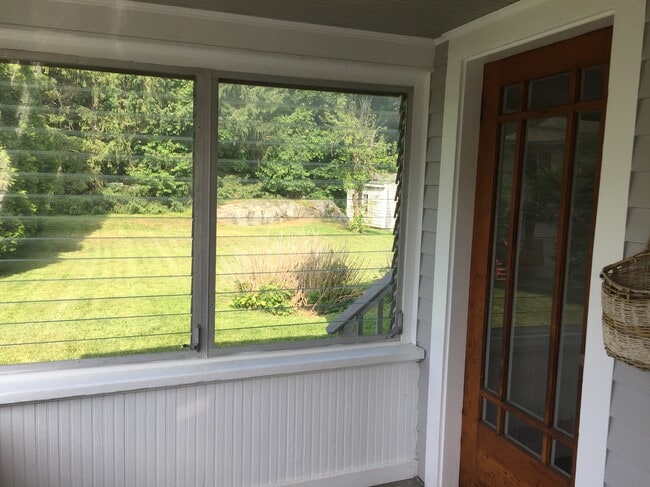 13 Middle St, Unit 2 in Marlborough, MA - Building Photo - Building Photo