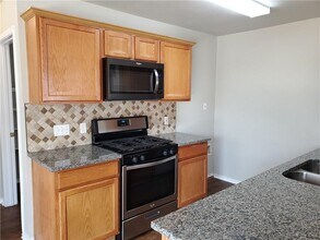 11412 James Haller Dr in Austin, TX - Building Photo - Building Photo