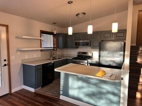 3200 N Snow Goose Dr in Wasilla, AK - Building Photo - Building Photo