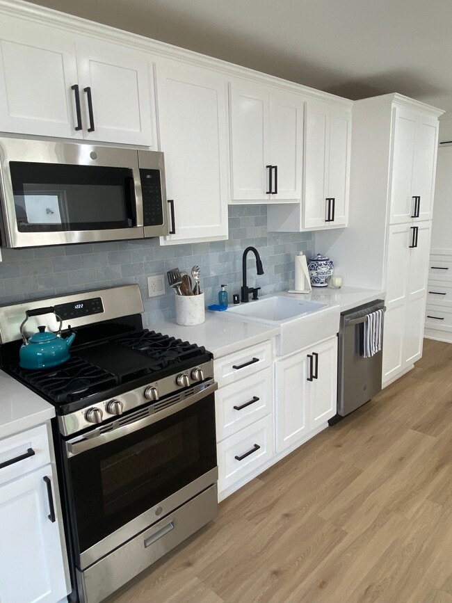 216 44th St, Unit 218