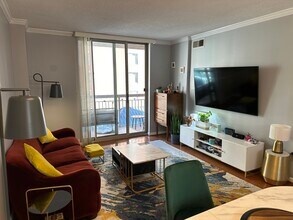 3835 9th St N, Unit 505W in Arlington, VA - Foto de edificio - Building Photo