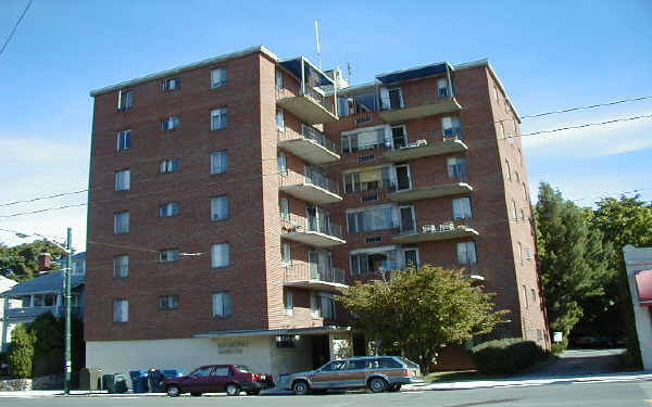 Belmont Manor in Belmont, MA - Building Photo