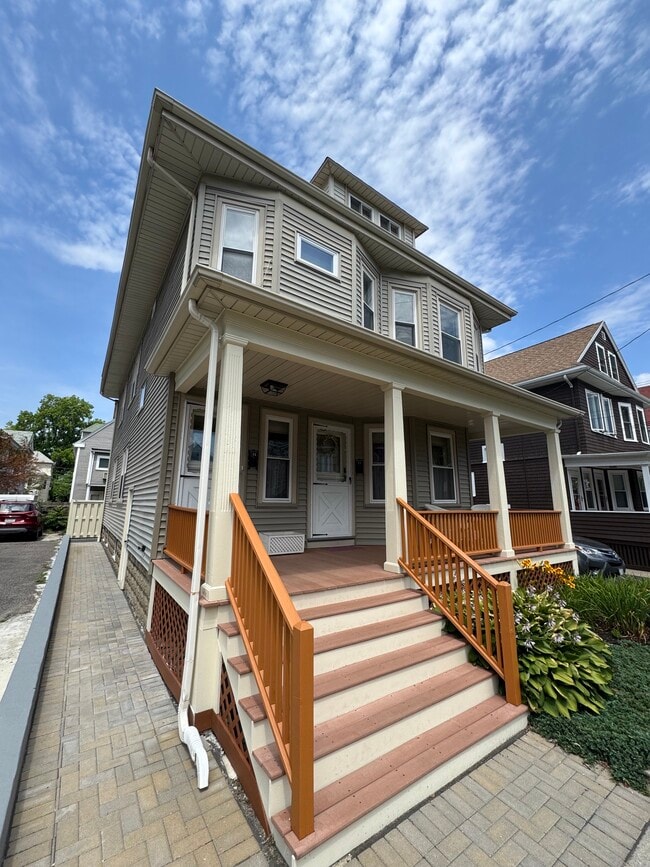 13 Harris Rd, Unit #1