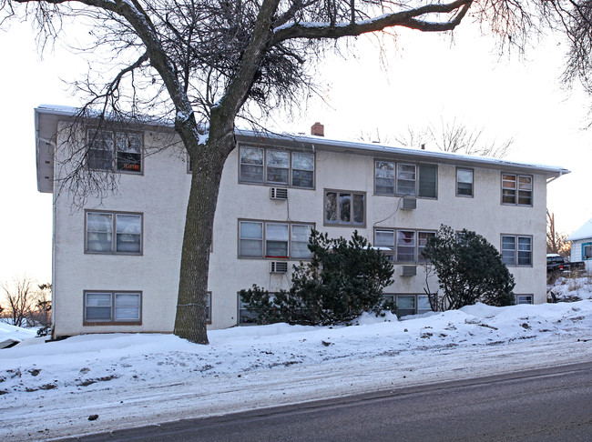 Stryker Apartments in St. Paul, MN - Foto de edificio - Building Photo