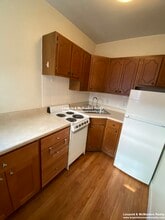 64 Brighton Ave, Unit 60-109 in Boston, MA - Building Photo - Building Photo