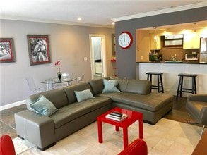 13334 Polo Club Rd-Unit -301 in Wellington, FL - Building Photo - Building Photo