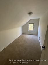 3614 Lynnfield Rd, Unit UP in Shaker Heights, OH - Foto de edificio - Building Photo