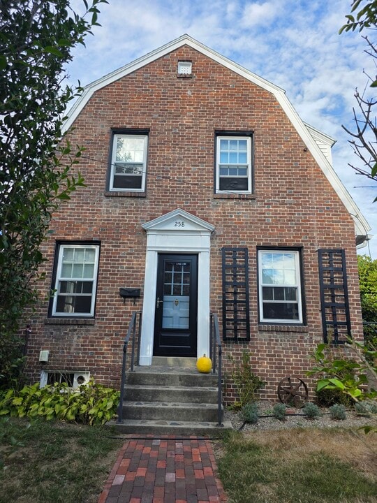 258 Raleigh Way, Unit Atlantic Heights 285 Raleigh Way in Portsmouth, NH - Foto de edificio