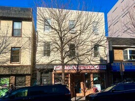 298 Newark Ave in Jersey City, NJ - Building Photo