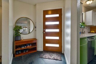 2506 Jenibeth Ln in Austin, TX - Building Photo - Building Photo