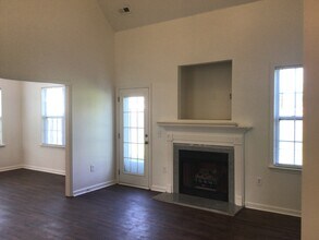 5511 Kathleen Dr in Wilmington, NC - Building Photo - Building Photo
