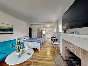 374 S 1100 E in Salt Lake City, UT - Building Photo - Building Photo
