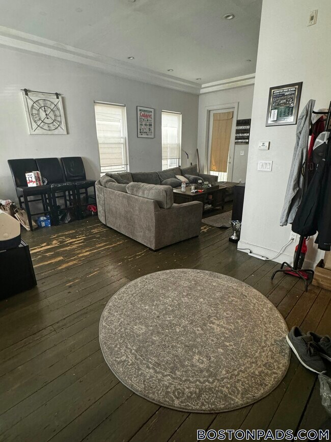 24 Washburn St in Boston, MA - Building Photo - Building Photo