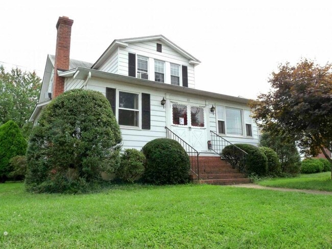 111 Academy St