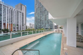 500 NE 29th St, Unit 905 in Miami, FL - Building Photo - Building Photo