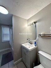 17 Cawfield St, Unit 1 in Boston, MA - Building Photo - Building Photo