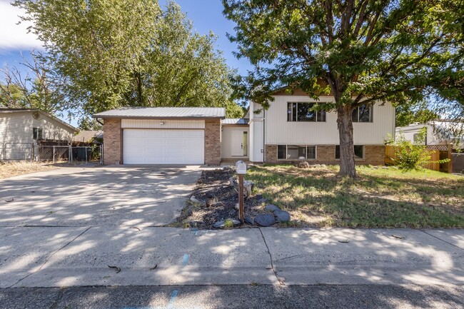 property at 636-29 1/4 29 1/4 Rd
