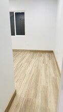 10025 Walnut Ave, Unit B in South Gate, CA - Foto de edificio - Building Photo